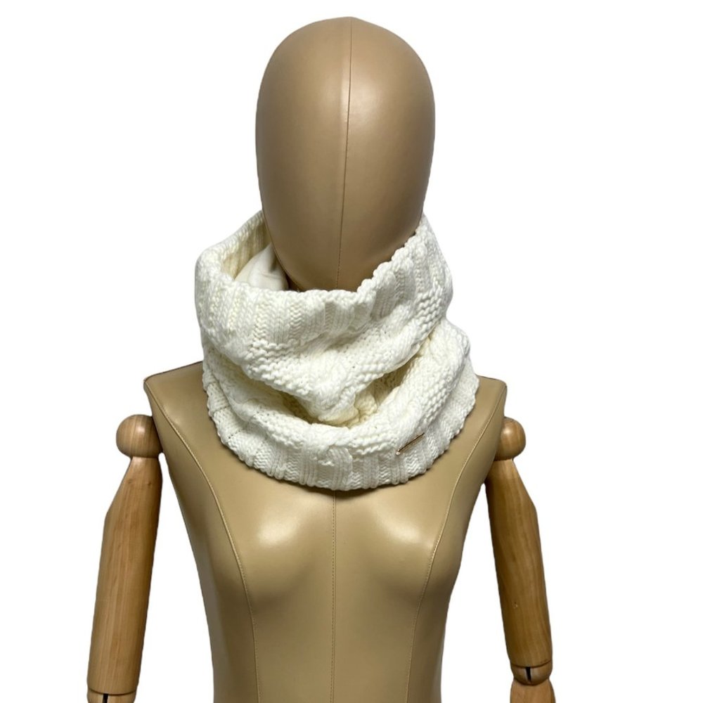 Michael Kors Cream Cable Knit Scarf Collar Neck Warmer Fleece Lined one size